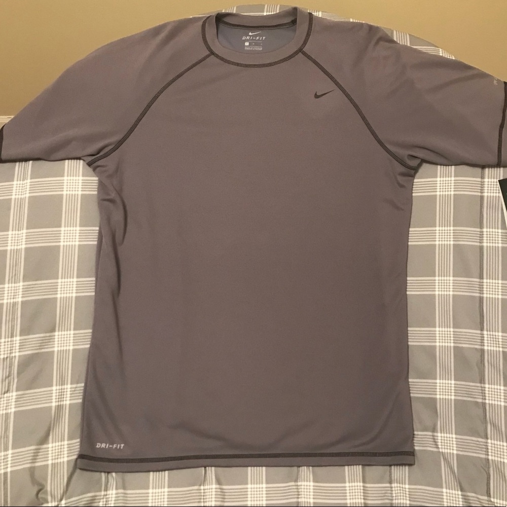 NIKE DRI-FIT Large (gray)